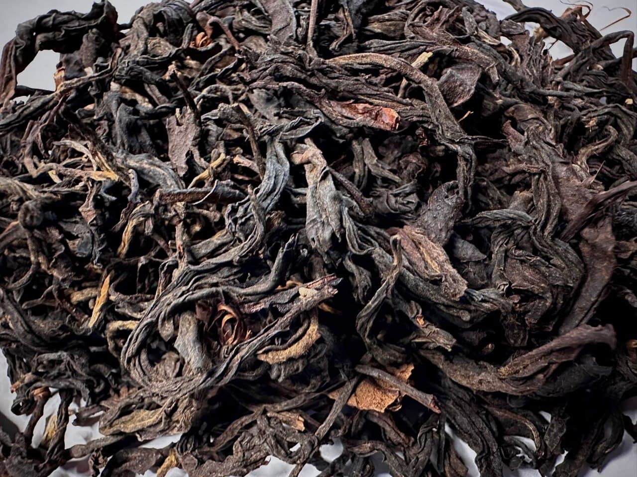 Premium Ancient Tree Dian Hong - High‑Mountain Strong Aroma & Honey Aroma Pre‑Qingming Newly Released Tea from Fengqing, Yunnan