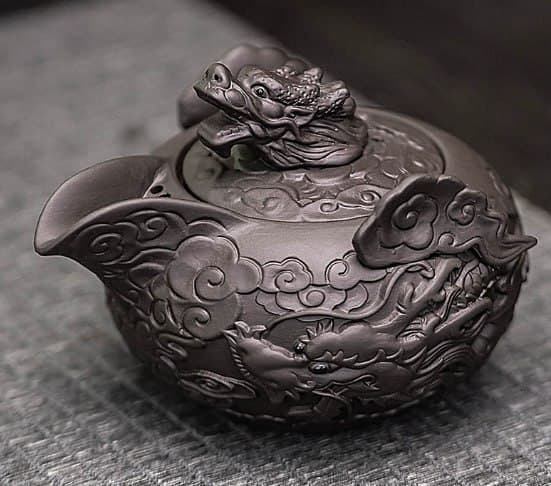 Natural Ore Purple Clay Auspicious Dragon Handheld Teapot – Lightweight Luxury Ceramic Gongfu Tea Set
